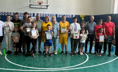 "Спортивна родина – здорова дитина": у Циблівській громаді вдруге провели сімейні змагання