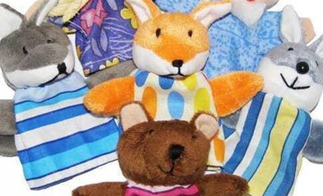 У селі Бабичеве для дітей влаштували виставу лялькового театру та веселі конкурси