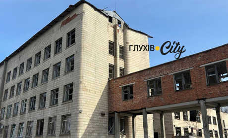 У промзоні Глухова — значні пошкодження будівель: фото наслідків російської атаки