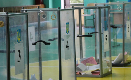 Місцеві вибори: як голосують нетішинці