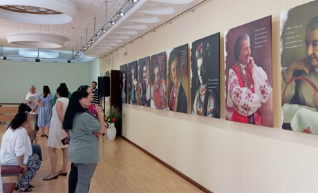 «Лише перемога дозволить нам вижити»: у Переяслав приїхала фотовиставка про Голду Меїр