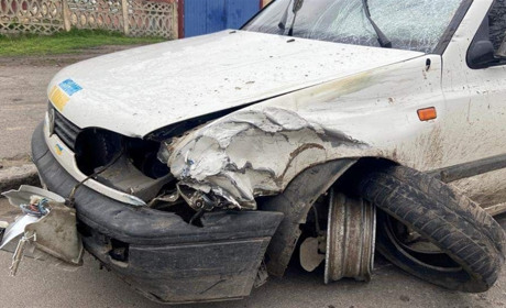 На Вознесенщині зіткнулися авто та електроскутер: постраждав 70-річний чоловік