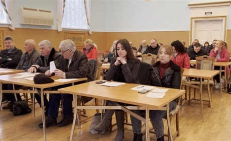 Як жовтоводські депутати голосували за преміювання міського голови: відео