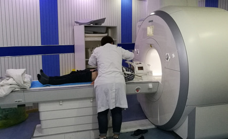 Для южноукраїнської лікарні купили томограф за 19,5 млн. Чому пройшло півроку, а він досі не працює?