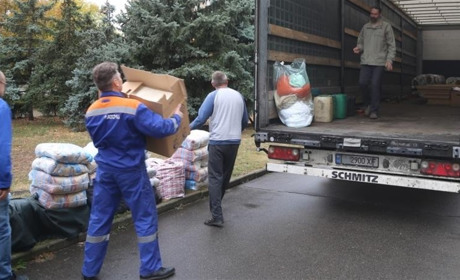Генератори та будматеріали для бліндажів южноукраїнські атомники відправили військовим