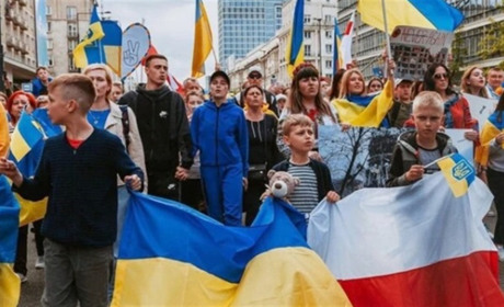 Поляки різко змінили ставлення до українців: що показало опитування