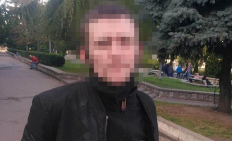Затримали чоловіка, який на 15 000 викрав у жмеринчанки ювелірних прикрас