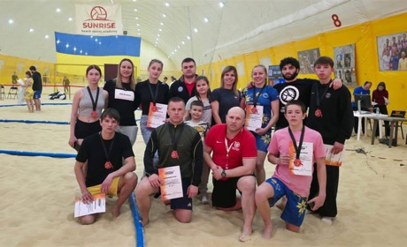 Сарненські спортсмени вибороли пʼять медалей на чемпіонаті України з пляжної боротьби