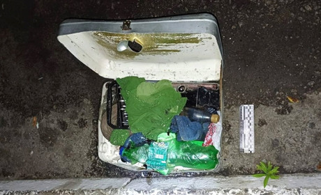 У Рокитному помітили підозрілу валізу: на місці працювали вибухотехніки