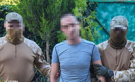 СБУ затримала ще одного ворожого пособника у Херсоні: «передав» ворогу Херсонську філію Укрпошти