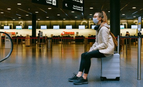 У Сватовому за останні кілька діб COVID-19 підтвердили ще у двох людей : що про це відомо