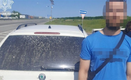 Патрульні на трасі Київ-Чоп виявили авто, яке перебувало в розшуку як викрадене