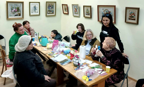 Мотанка як символ української духовності: «Єдині» у Первомайську навчалися робити ляльку-берегиню