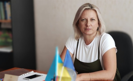 Де знаходяться учні та вчителі Попаснянської громади та чи нараховується зарплата освітянам