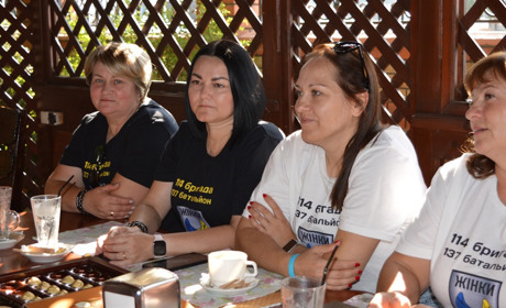 Мами і дружини безвісти зниклих військовослужбовців: "Наше життя стоїть на паузі"