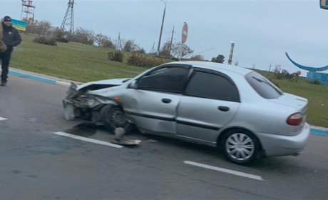 На в'їзді до Південного зіткнулися два автомобілі (ФОТО)
