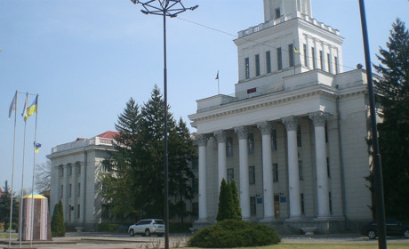 Витрати ростуть, доходи падають 