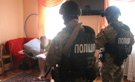 На Київщині зловмисники штампували медичні довідки охочим тікати від мобілізації за кордон. ВІДЕО