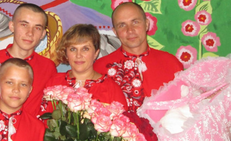 Нова прийомна сім’я. Троє діток знайшли прихисток у родині з села Пільний Олексинець