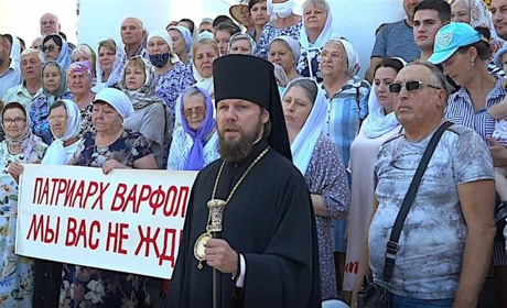 В Измаиле на протест вышли священники и прихожане (видео)