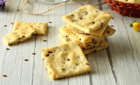 Домашні крекери за п’ять хвилин: готуємо разом із Гадяч.Сity