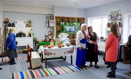 Новий музей у Черняхові: в одній кімнаті умістилися століття