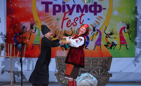 Аматорський театр «Реверанс» переміг на фестивалі мистецтв «Квітуча країна»
