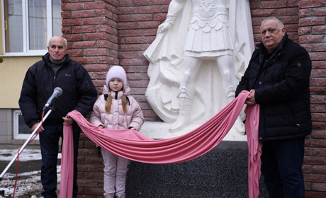 У Дрогобичі встановили пам’ятник ліквідаторам аварії на ЧАЕС: хто ініціював його виготовленя