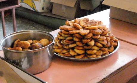 Обіди для оборонців Кагарличчини: як працює пункт приймання та видачі гуманітарної допомоги