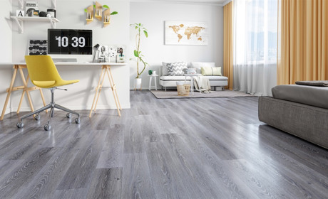 Сірий ламінат під дерево: як вибрати реалістичну текстуру