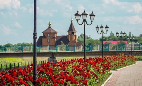 Бахмут – прекрасний, але зараз там руїни: сім'я переселенців оселилась у Звягелі, але сумує за домом