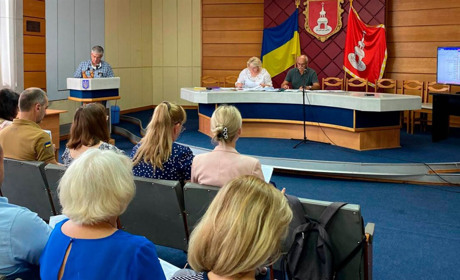 Два тижні на демонтаж дали власникам шістьох металевих гаражів у Переяславі