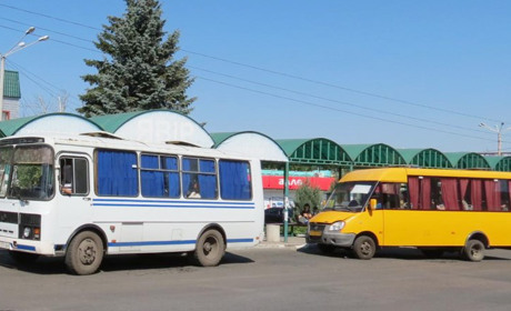 Поминальна неділя: з яких зупинок можна доїхати до кладовищ