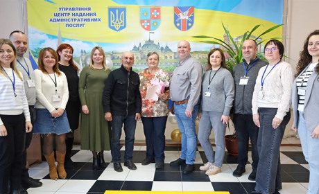 У 70 років – на весільний рушник: у Жмеринському ЦНАПі одружилось подружжя з села Дубова