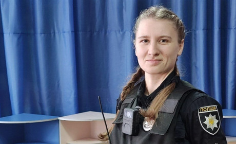 Поліцейські у школах Первомайська: як це працює
