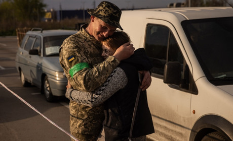 З полону звільнили 14 українських військових, на ЗАЕС під’єднали до мережі відключений енергоблок