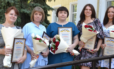 У Глухові з професійним святом привітали кращих працівниць торгівлі