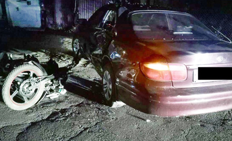 Без права керування та без номерів: за добу на Володимиреччині сталося дві ДТП за участю мотоциклів