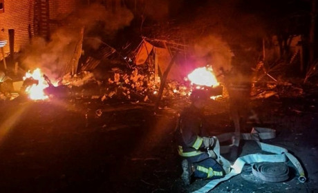 На Херсонщині окупанти завдали ударів по критичній та соціальній інфраструктурі, житловим будинкам