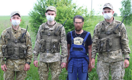 Їхав велосипедом із Чехії в Казахстан. Але не доїхав – спіймали під час незаконного перетину кордону