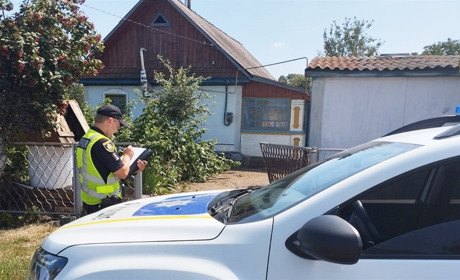 На Житомирщині чоловік зарізав дружину та тещу, яка приїхала на гостини до доньки