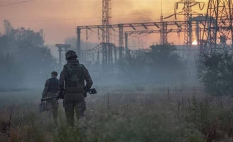 Ворожі обстріли, руйнування і поранені цивільні. Як минула ніч у найгарячіших точках України