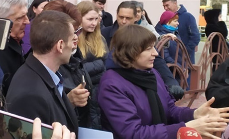 В Херсоні підтримали акцію проти скорочення мовлення Суспільного