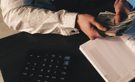 Водій і бухгалтер: публікуємо вакансії в Сарнах та районі із зарплатою від 10 тисяч