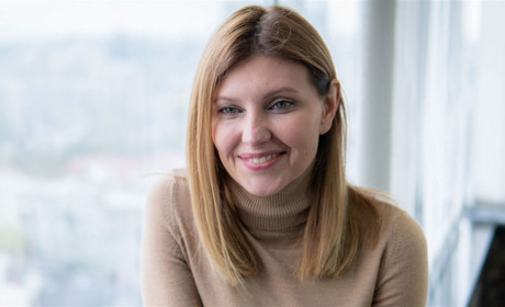 Перша леді України одужала від COVID-19, але продовжуватиме лікуватися вдома