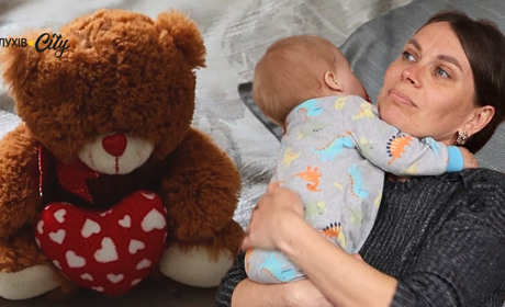 «Це таке маленьке янголятко»: родина з Березівської громади прихистила дівчинку, яку залишили батьки