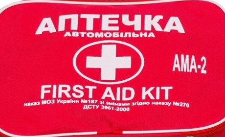 10 речей, які мають бути в автомобільній аптечці