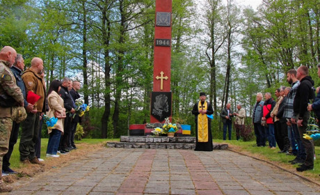 Нетішинці вшанували пам’ять Героїв УПА