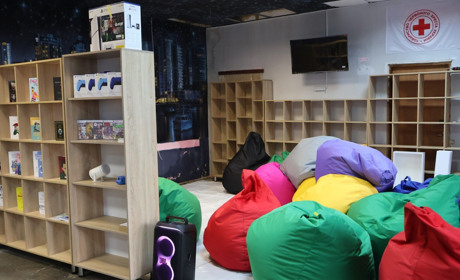 Суд, борги і зачинені двері: чому не відкрився молодіжний простір від Червоного Хреста