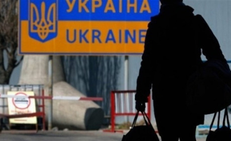 Українців за кордоном можуть призвати до ЗСУ: стало відомим, яким буде механізм